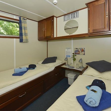 Ms Mecklenburg Hotelschiff Берлин Экстерьер фото